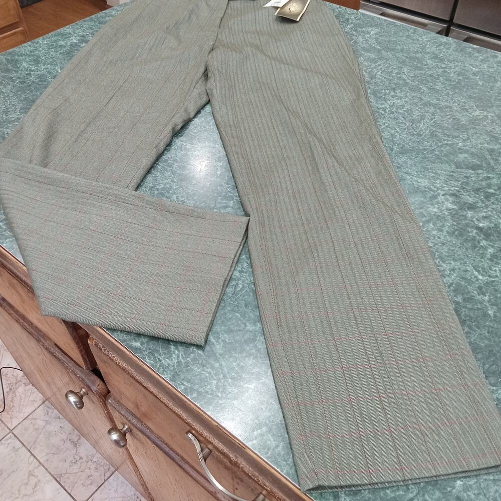 NWT VERSAILLES Women's Gray Red Plaid Dress Pants Trousers Size 6 Office Teacher